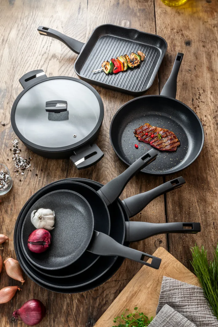 Berndes Pfanne ALLROUNDER-BALANCE® 24 cm Alu schwarz