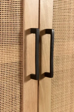 Garderobenschrank 80 x 180 cm Mango lackiert mit Rattan-Front