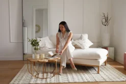 INTERhome Beistelltisch BLOOM Akazie Massiv natur