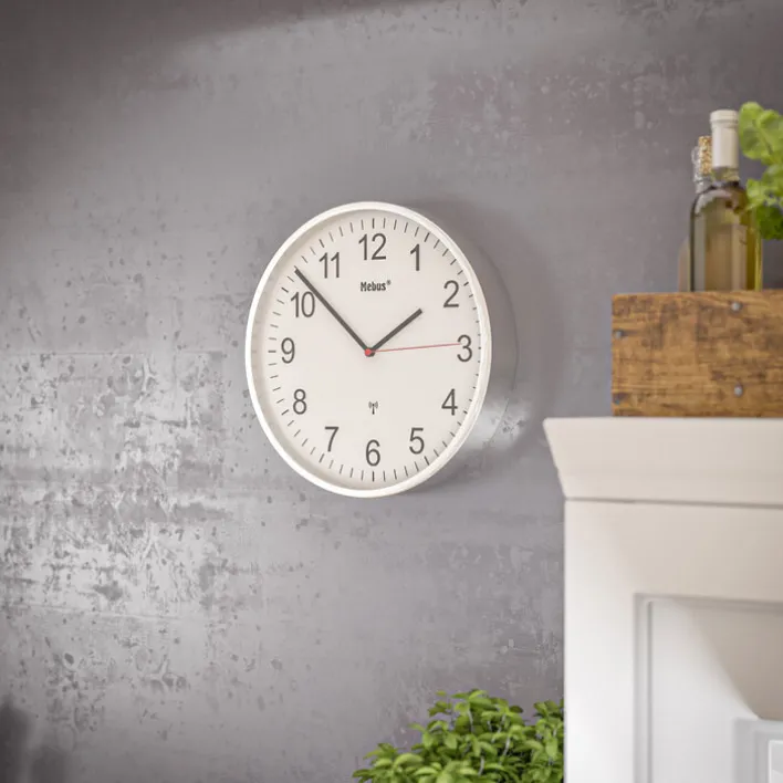 Mebus Funk-Wanduhr silberfarbig