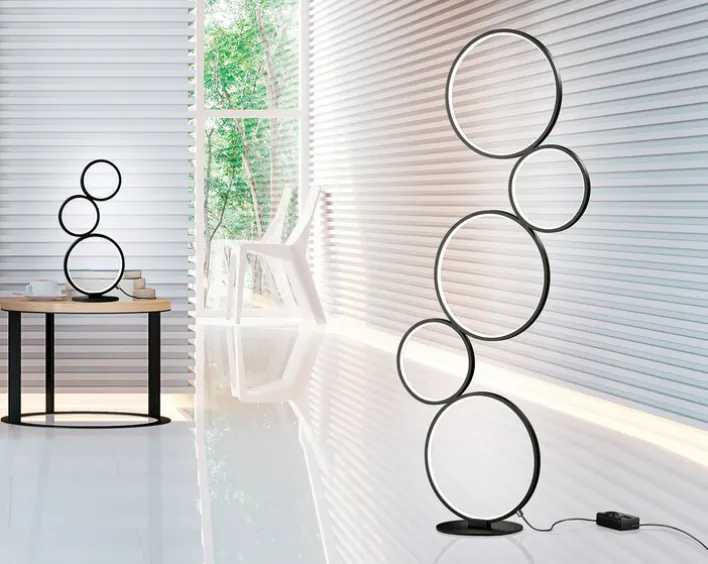 TRIO LED Stehlampe RONDO 115 cm schwarz