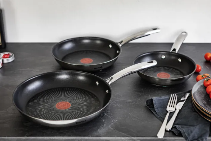 WMF Pfannenset DUETTO Edelstahl 3-tlg. 20/24/28 cm Silberfarbig/Schwarz